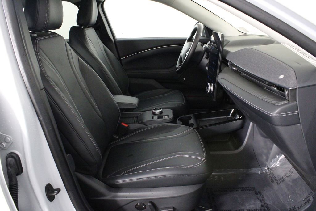 Used 2023 Ford Mustang Mach-E Premium image 13