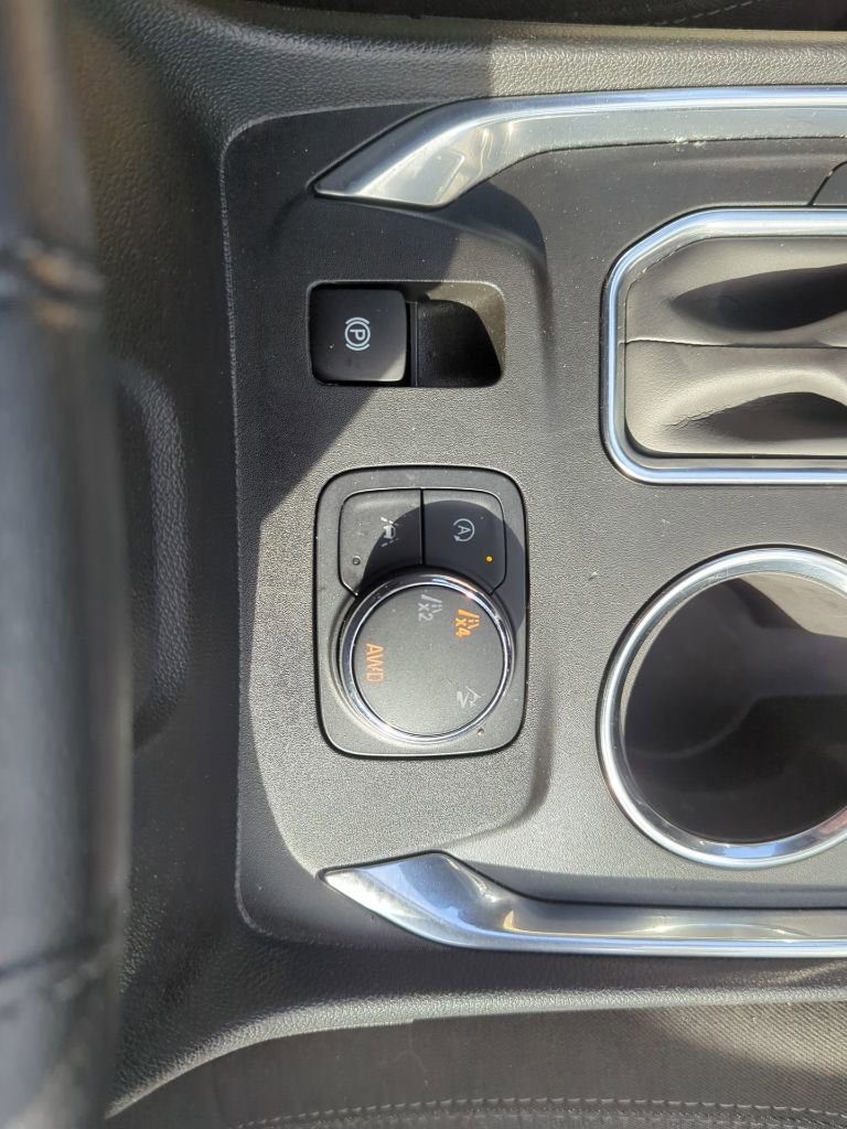 Certified 2023 Chevrolet Traverse LT image 31