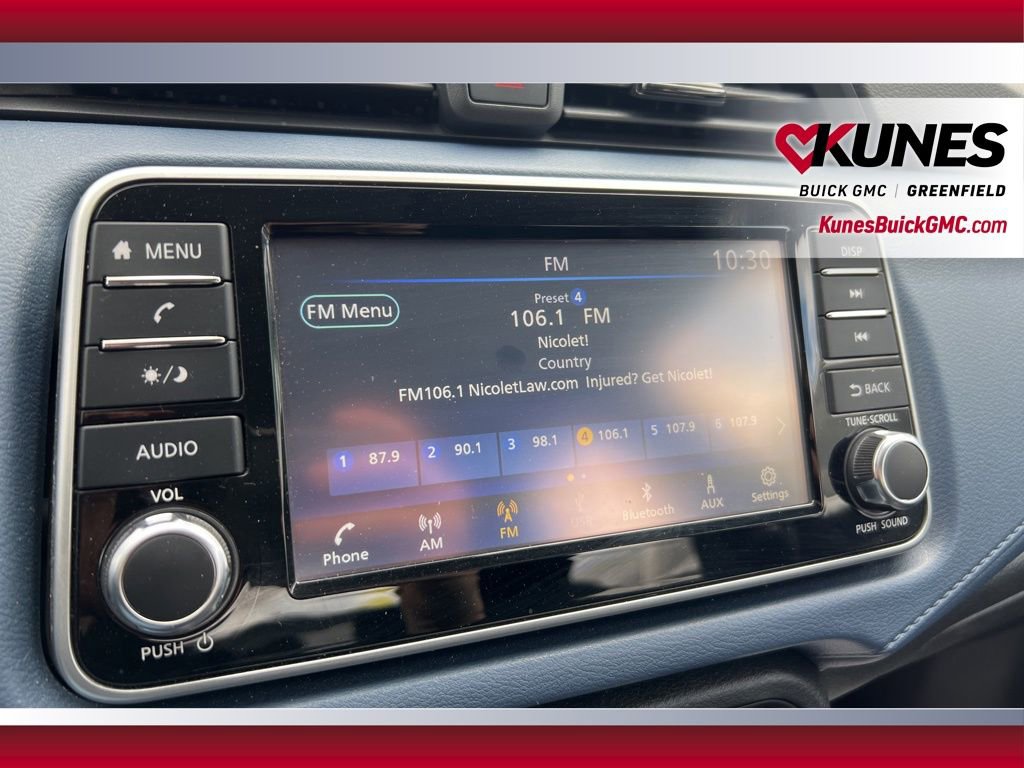 Used 2025 Nissan Versa SV image 27