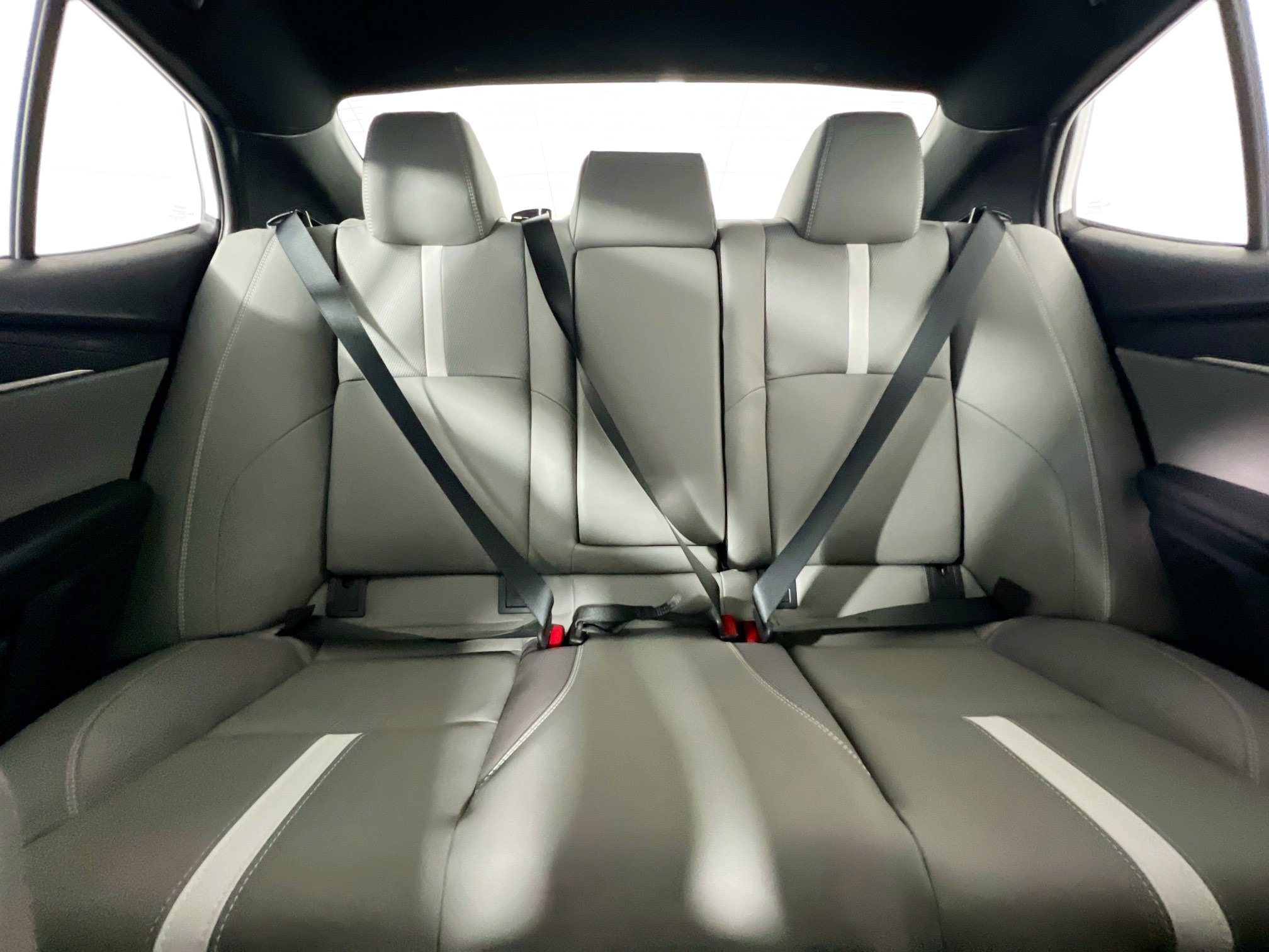 Used 2026 Toyota Camry SE FWD image 32