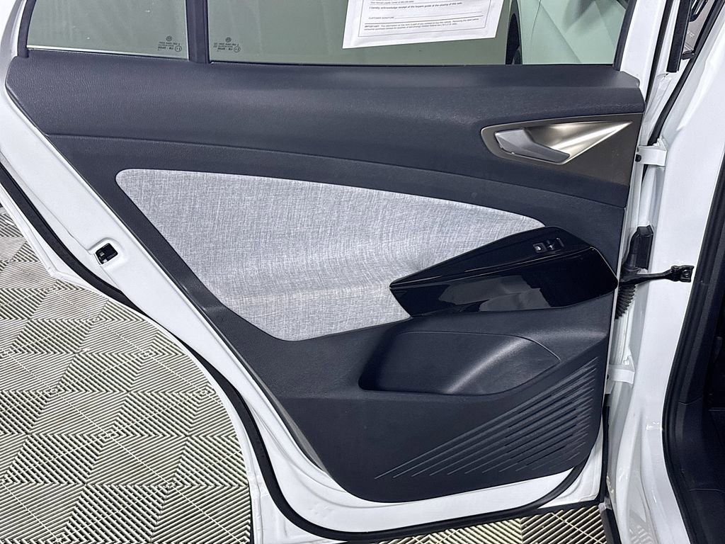 Used 2024 Volkswagen ID.4 2WD image 19