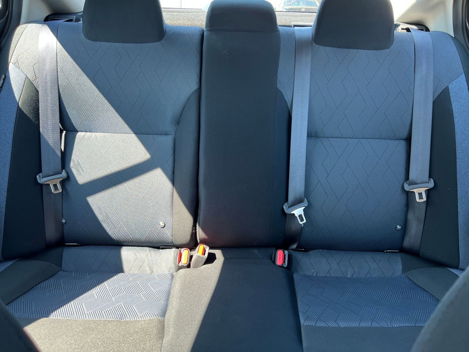 Used 2025 Nissan Versa SV FWD image 39