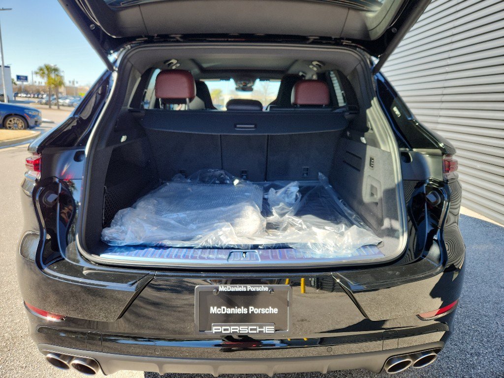 New 2026 Porsche Cayenne S image 46
