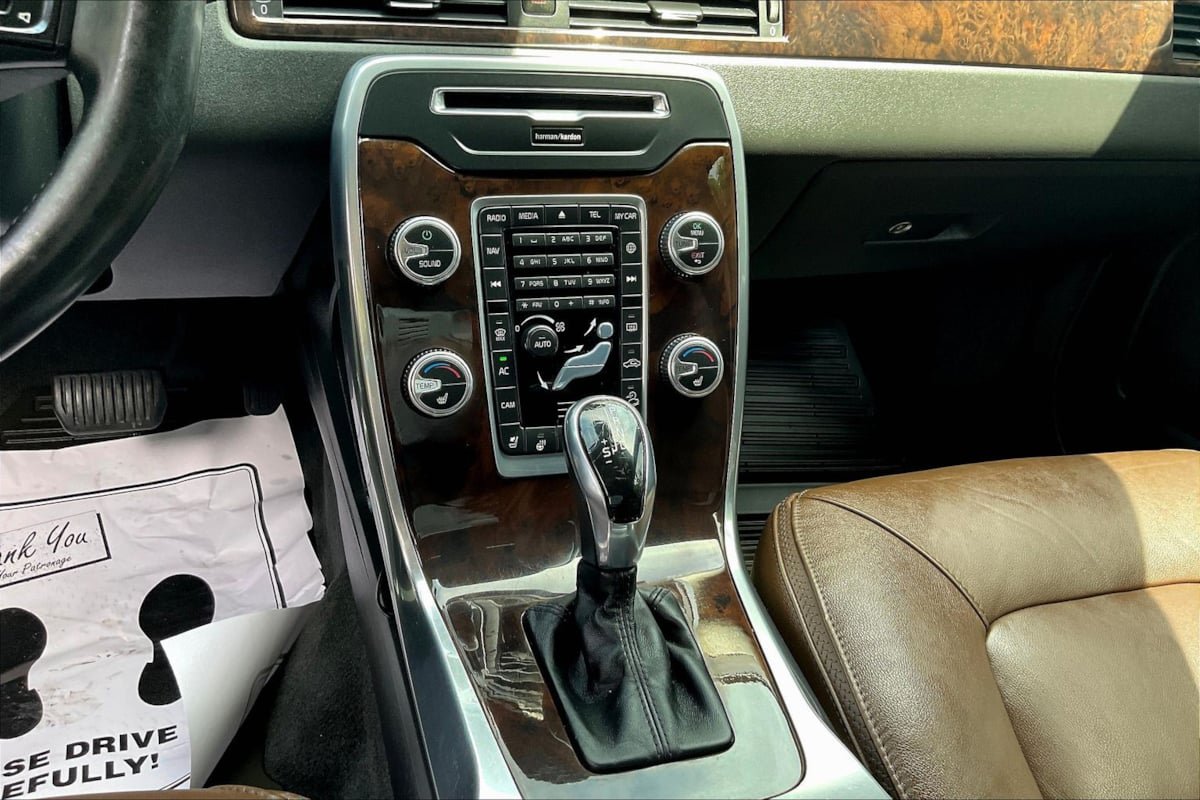 Used 2015 Volvo XC70 T6 Platinum AWD/4WD image 15
