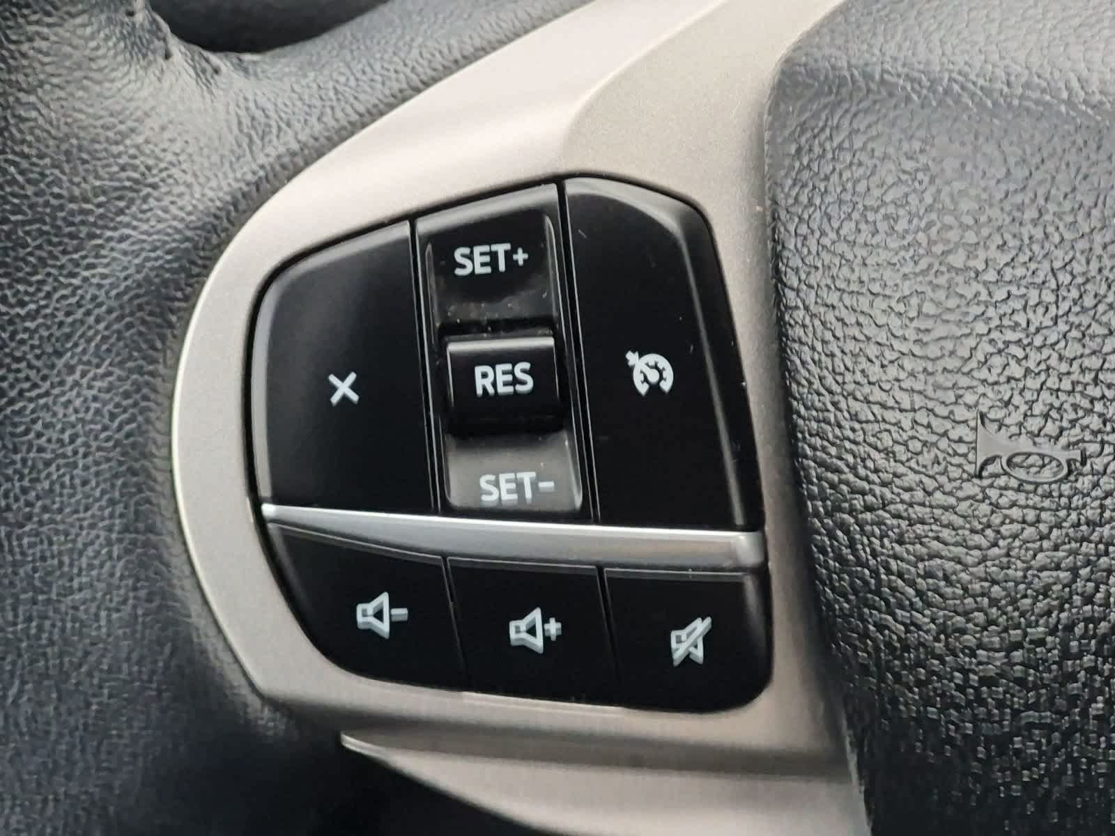 Used 2023 Ford Explorer XLT w/ Equipment Group 202A AWD/4WD image 23