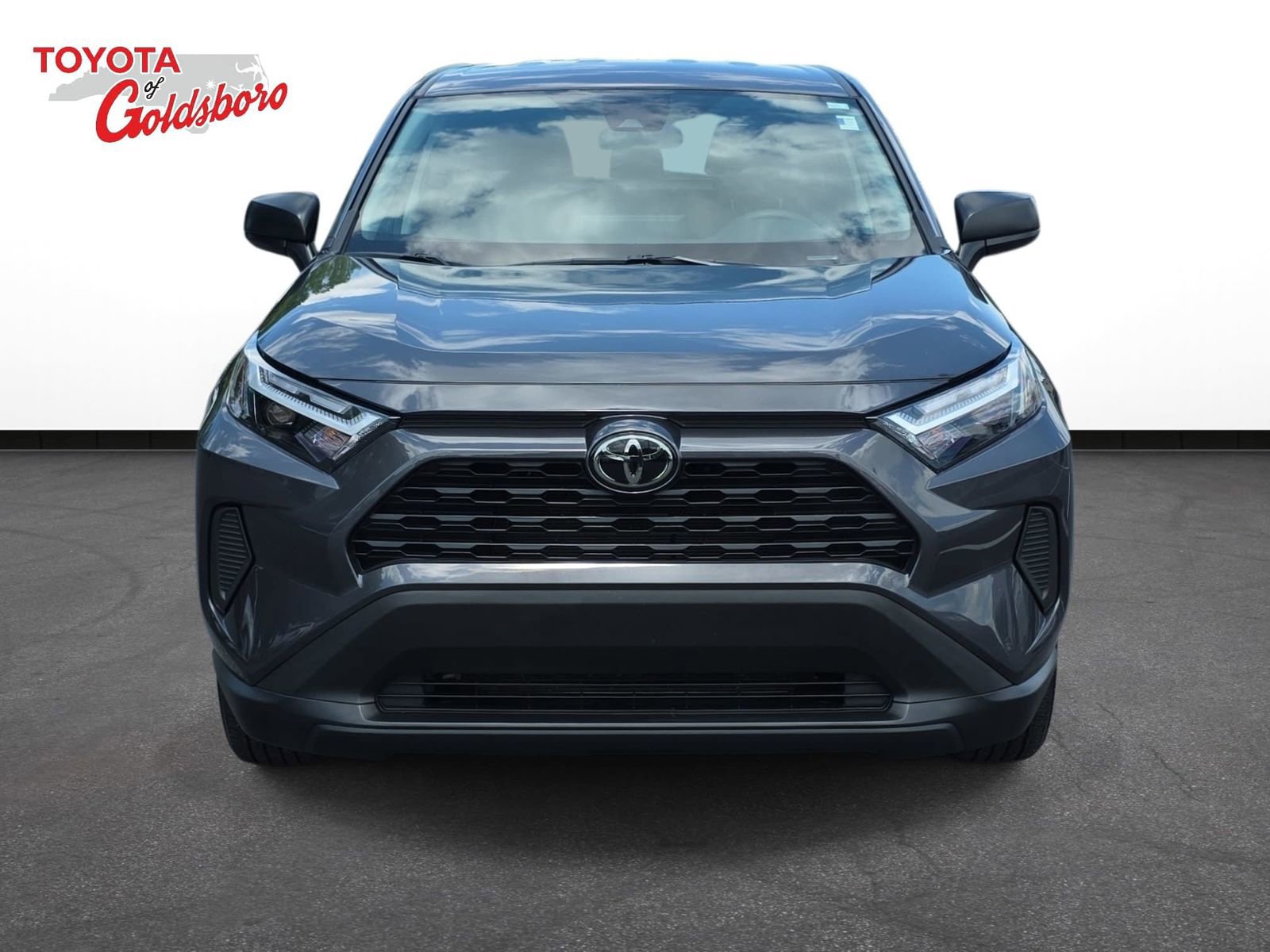 Used 2024 Toyota RAV4 LE FWD image 2