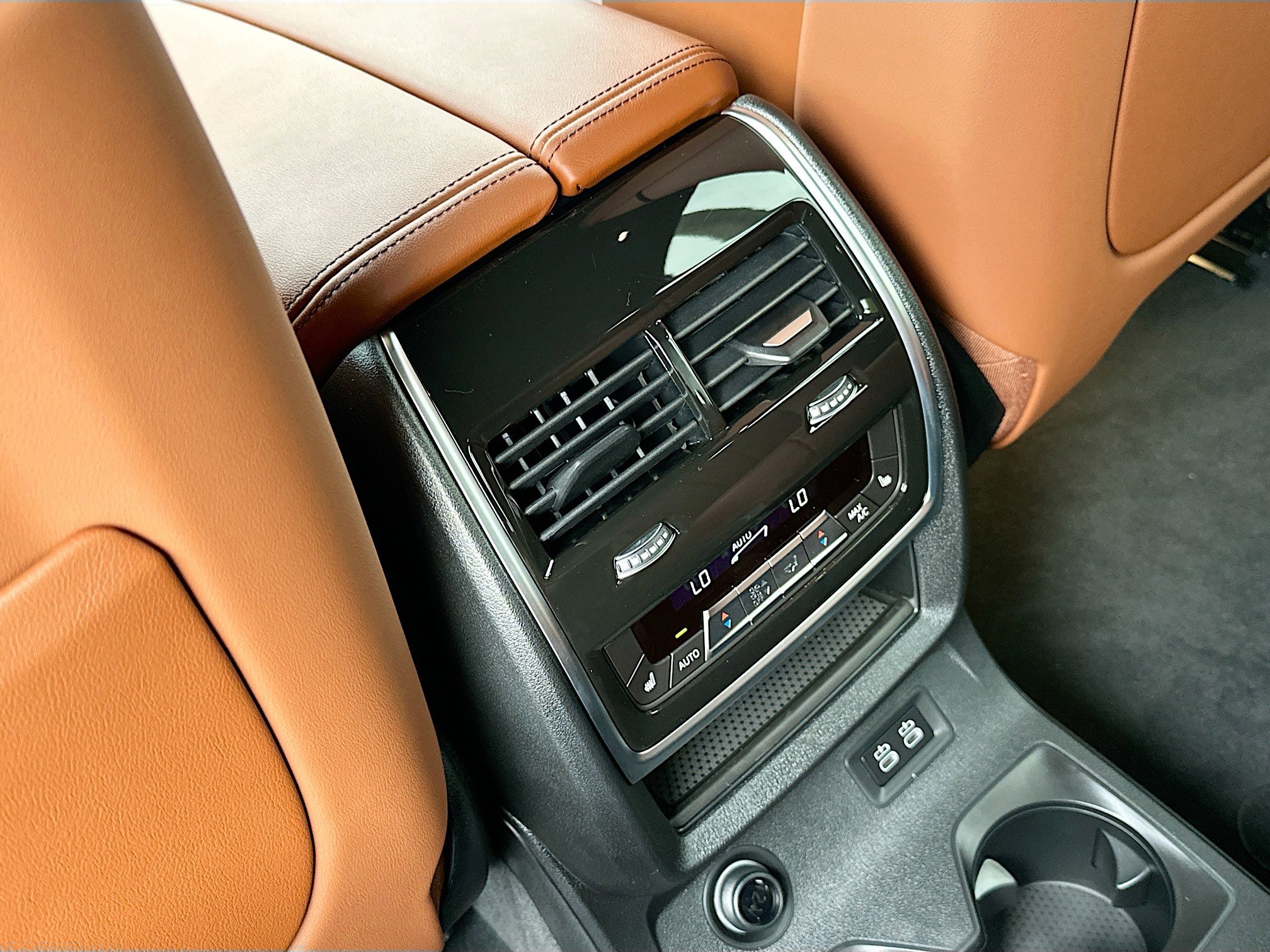 New 2026 BMW X7 M60i image 21