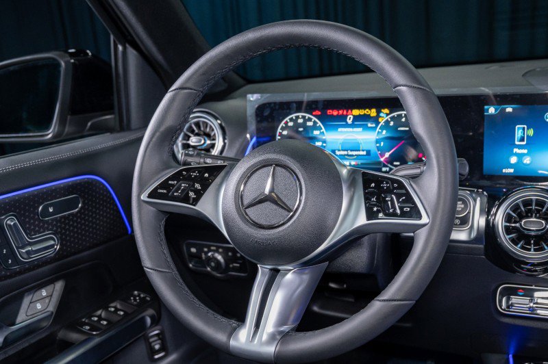 New 2025 Mercedes-Benz GLB 250 image 17