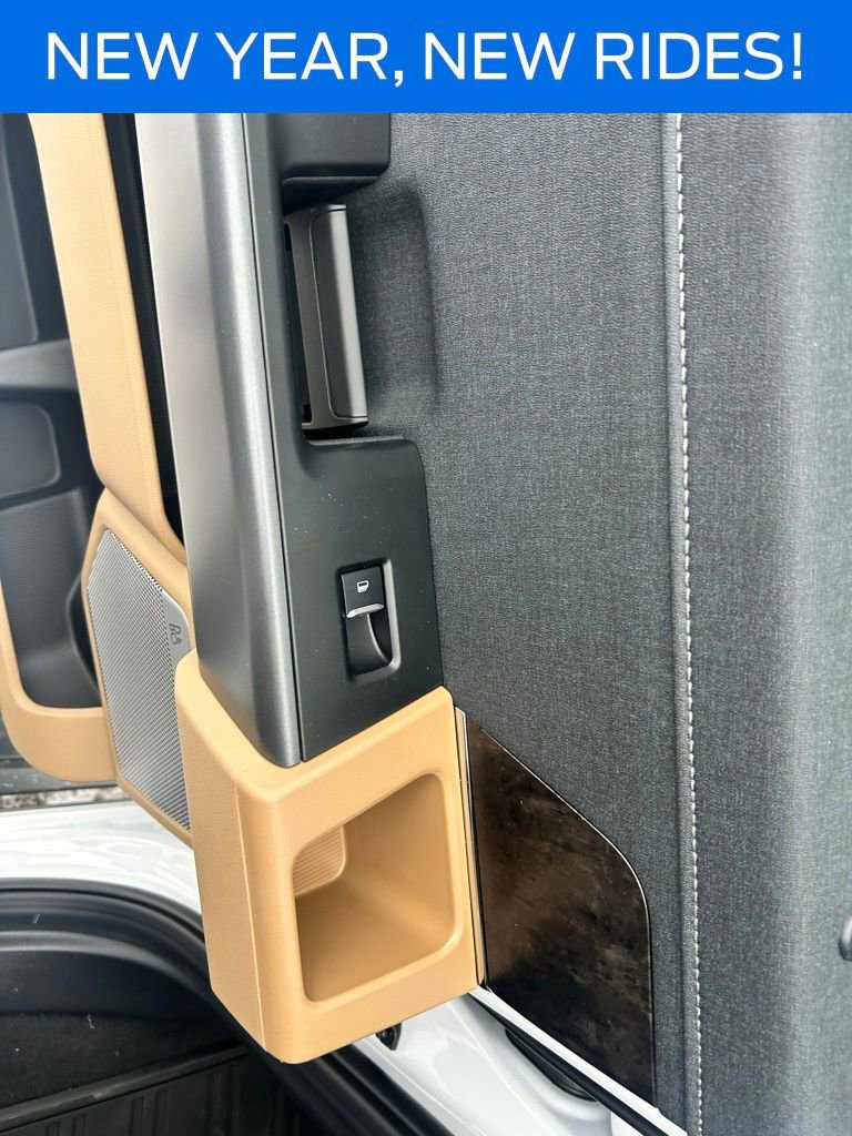 New 2026 Ford F250 Lariat w/ Black Appearance Package image 20