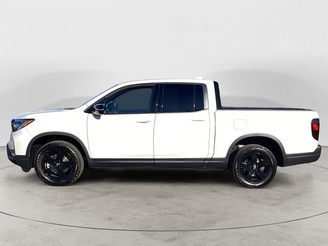 Used 2025 Honda Ridgeline Black Edition image 2