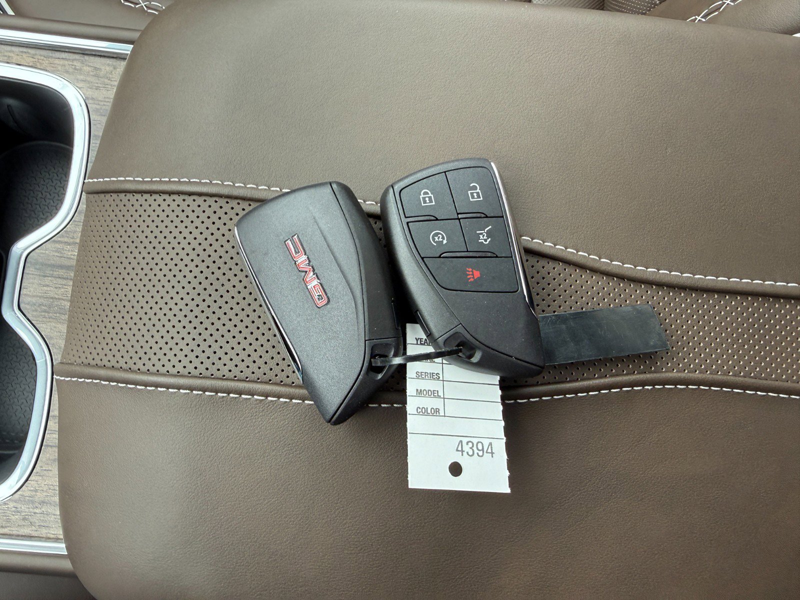 New 2026 GMC Acadia Denali Ultimate w/ LPO, Rugged Package image 42