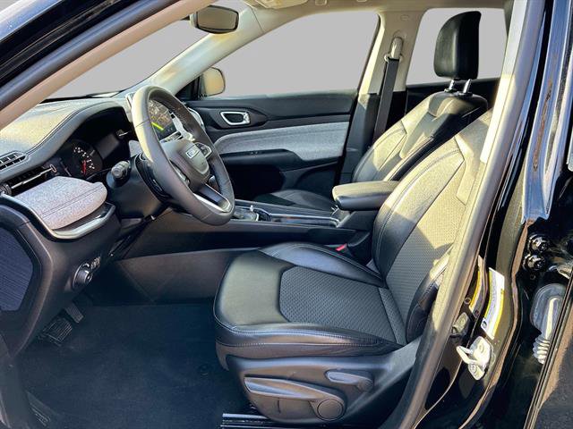 Certified 2022 Jeep Compass Latitude image 19