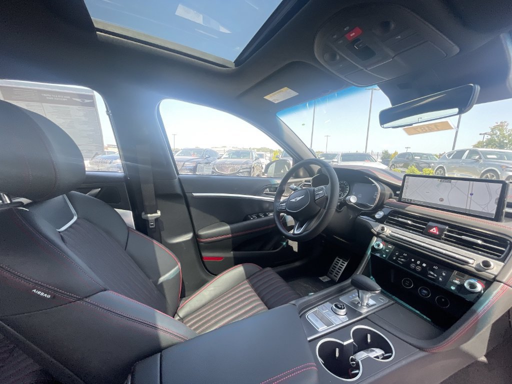Used 2025 Genesis G70 2.5T w/ Sport Prestige Package RWD image 19