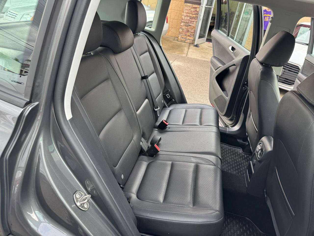 Used 2016 Volkswagen Tiguan S image 21