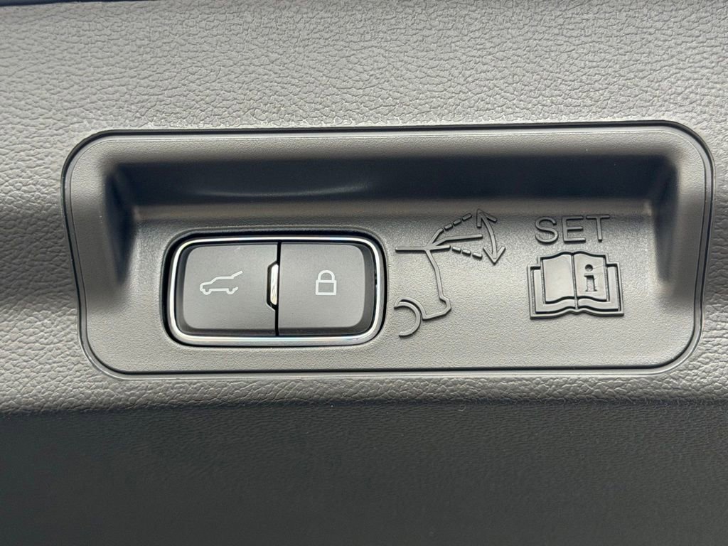 New 2026 Ford Explorer Active w/ Active Comfort Package RWD image 14