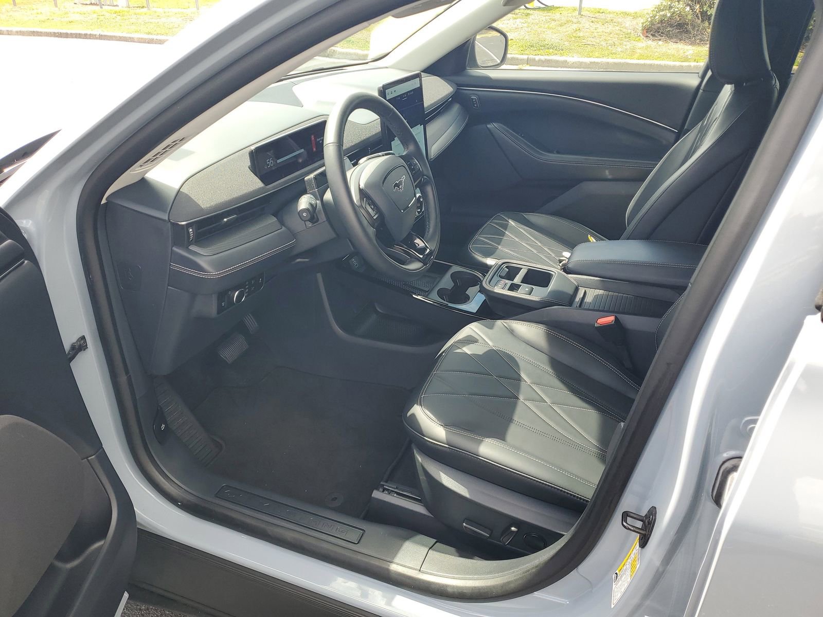 Used 2025 Ford Mustang Mach-E Select RWD image 16
