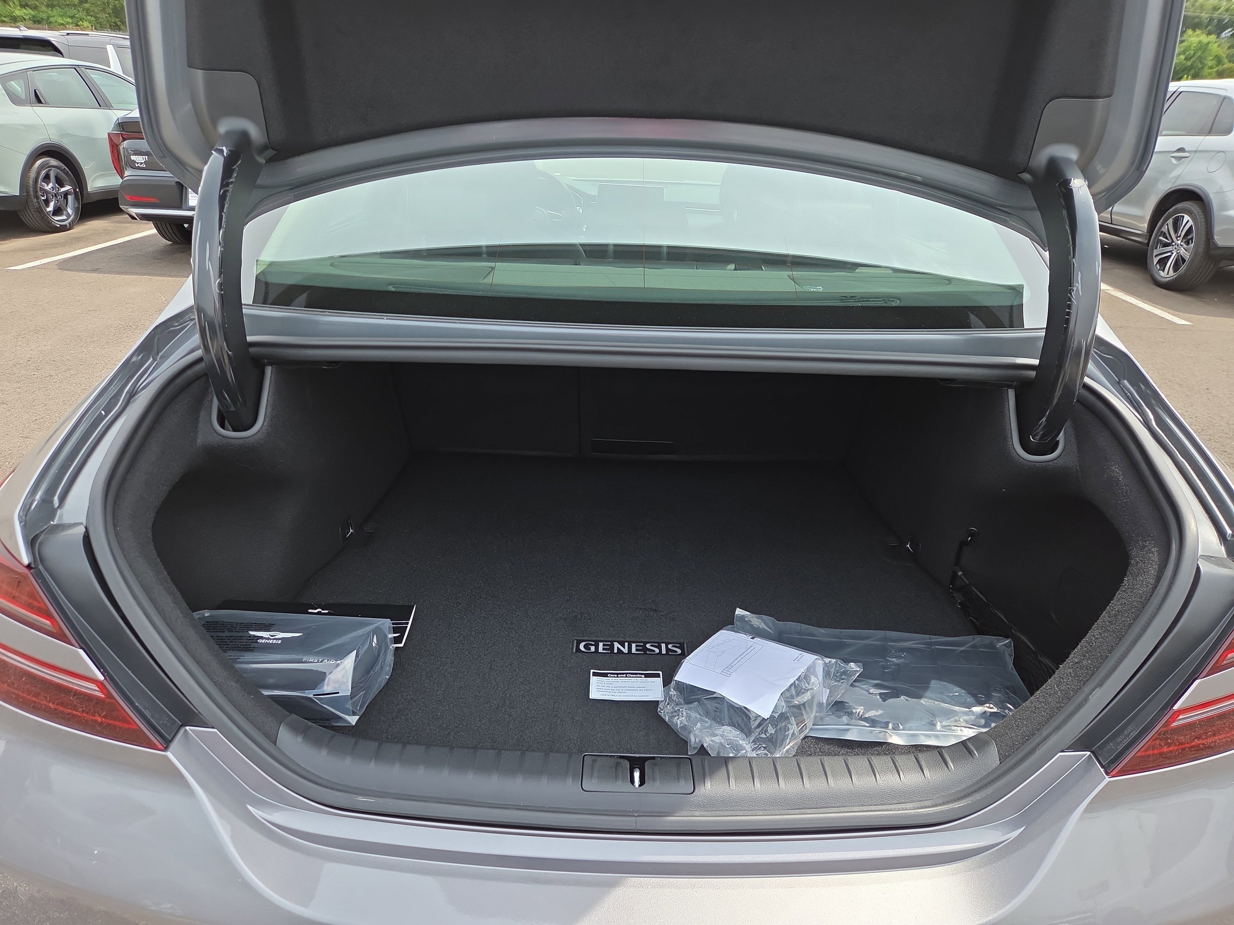 New 2026 Genesis G70 2.5T Prestige image 8