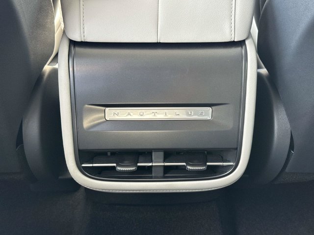 New 2026 Lincoln Nautilus Premier AWD/4WD image 15