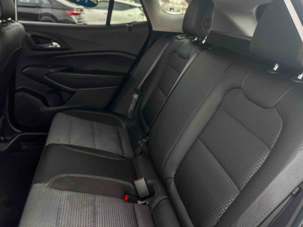 Certified 2025 Chevrolet Trax LT w/ LT Convenience Package image 37