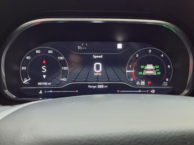 Used 2022 GMC Yukon SLT w/ SLT Premium Package image 18