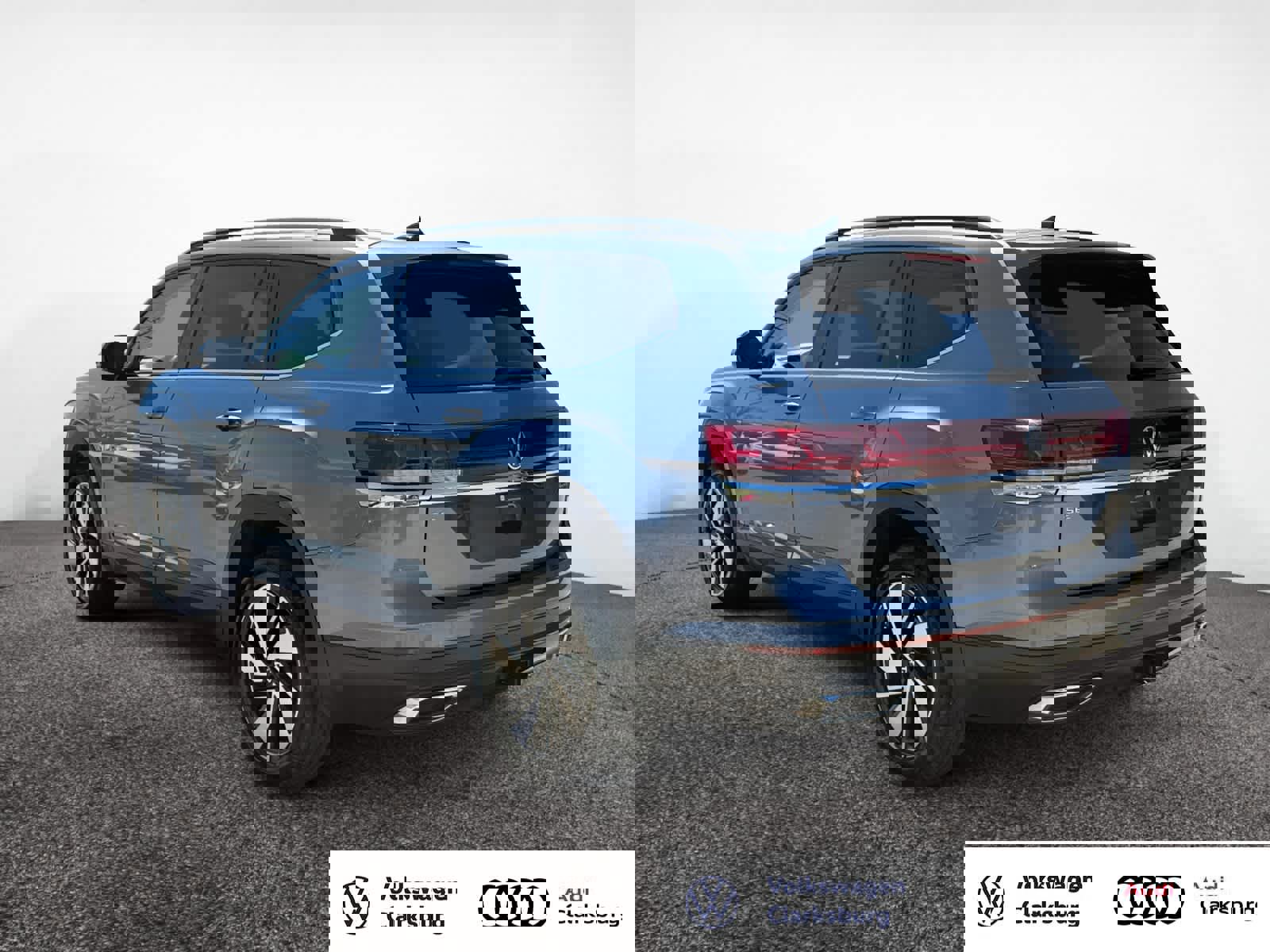 Used 2024 Volkswagen Atlas SE image 3