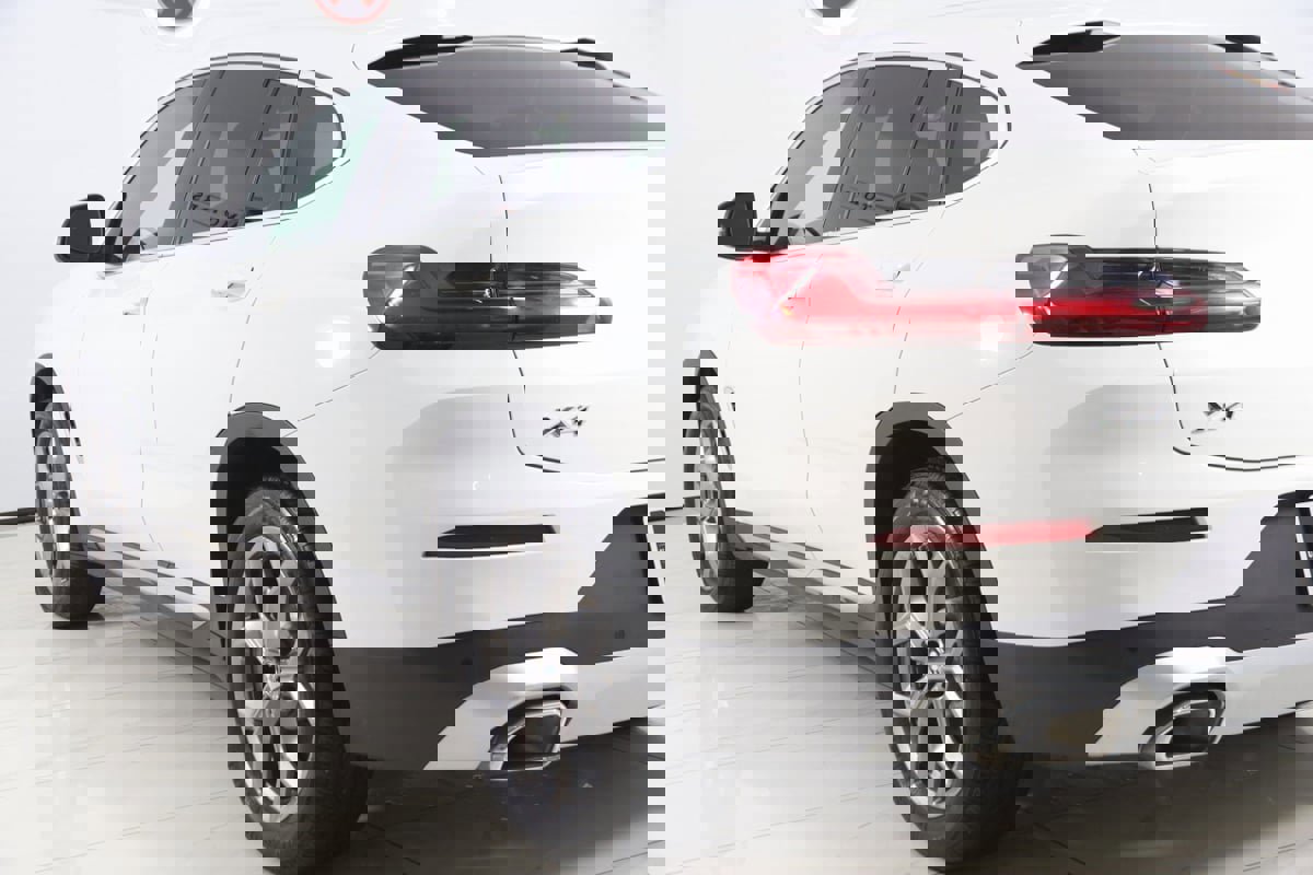 Used 2022 BMW X4 xDrive30i w/ Convenience Package image 25