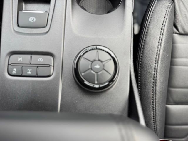 New 2025 Ford Ranger Lariat w/ Black Appearance Package image 20