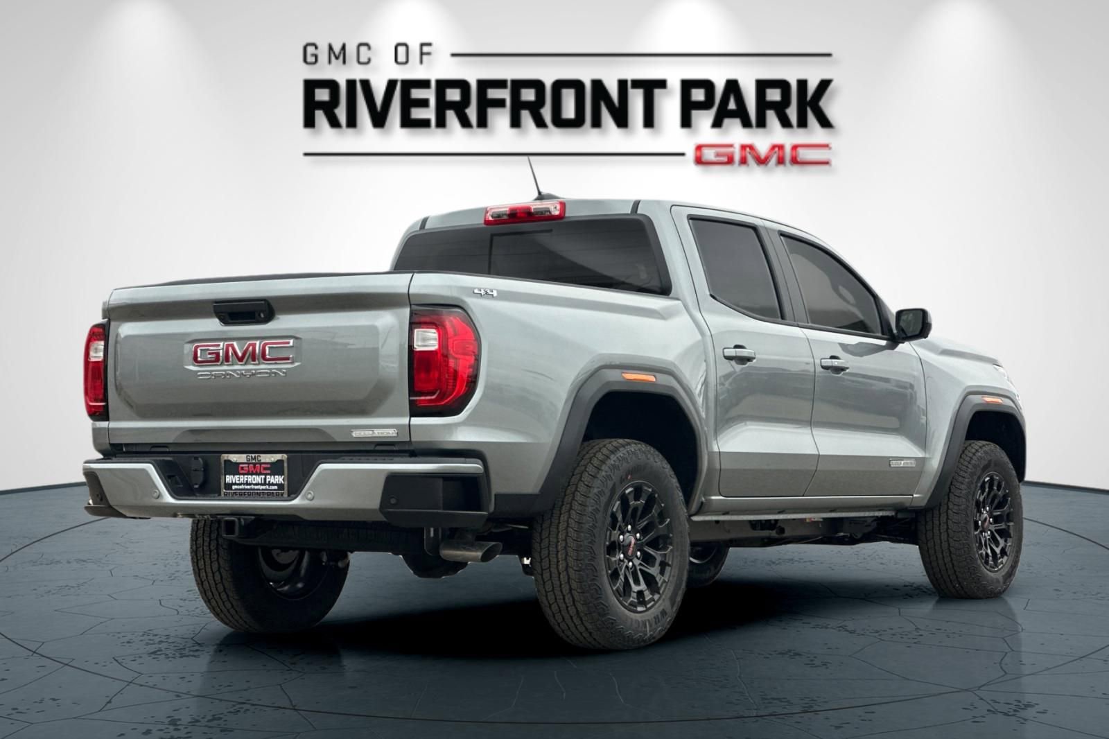 New 2026 GMC Canyon Elevation w/ Convenience Package image 3