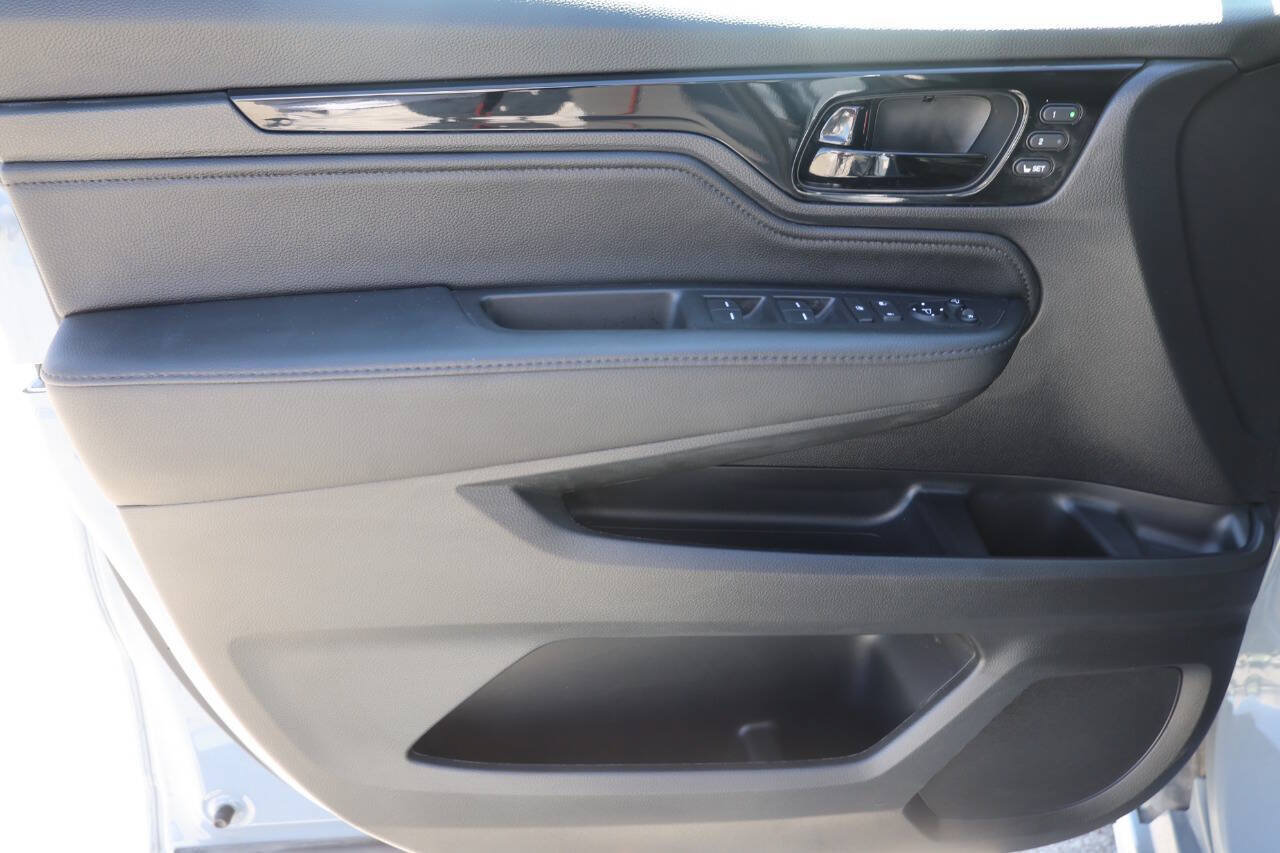 Used 2025 Honda Odyssey Elite image 12