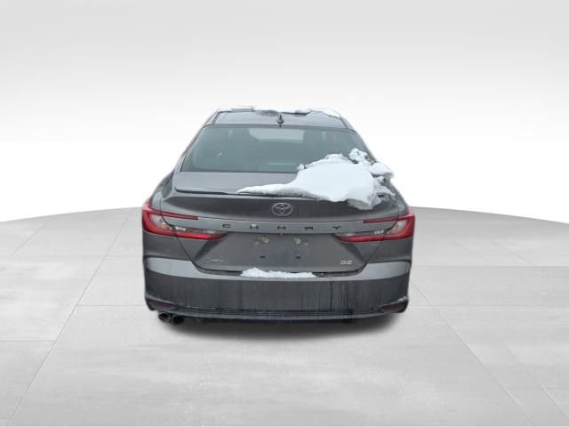 Used 2025 Toyota Camry SE image 4