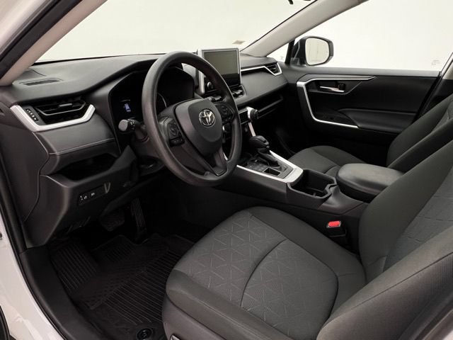 Used 2023 Toyota RAV4 XLE AWD/4WD image 14