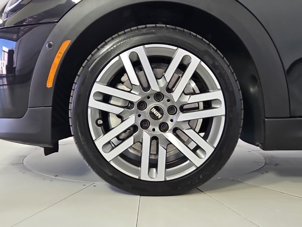 Used 2026 MINI Cooper 2-Door Hardtop FWD image 5