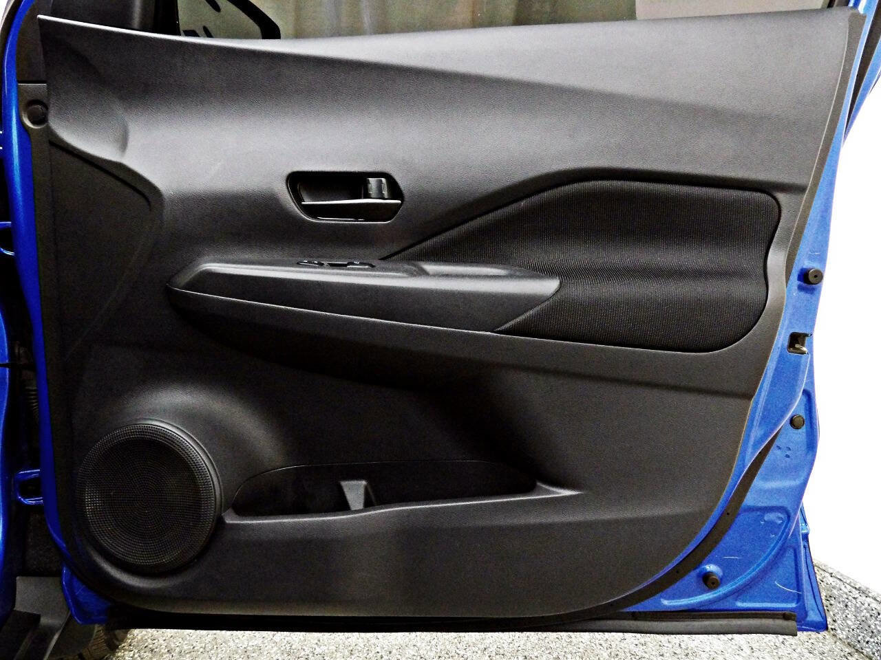 Used 2024 Nissan Kicks S image 17