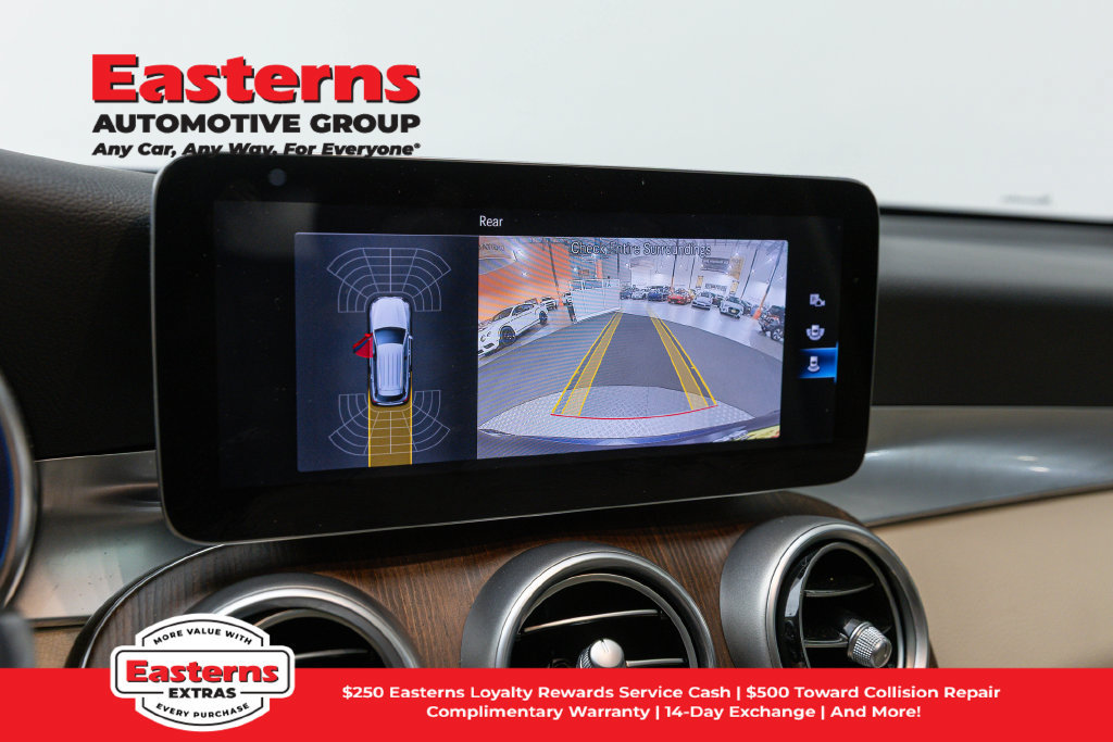 Used 2021 Mercedes-Benz GLC 300 4MATIC image 20