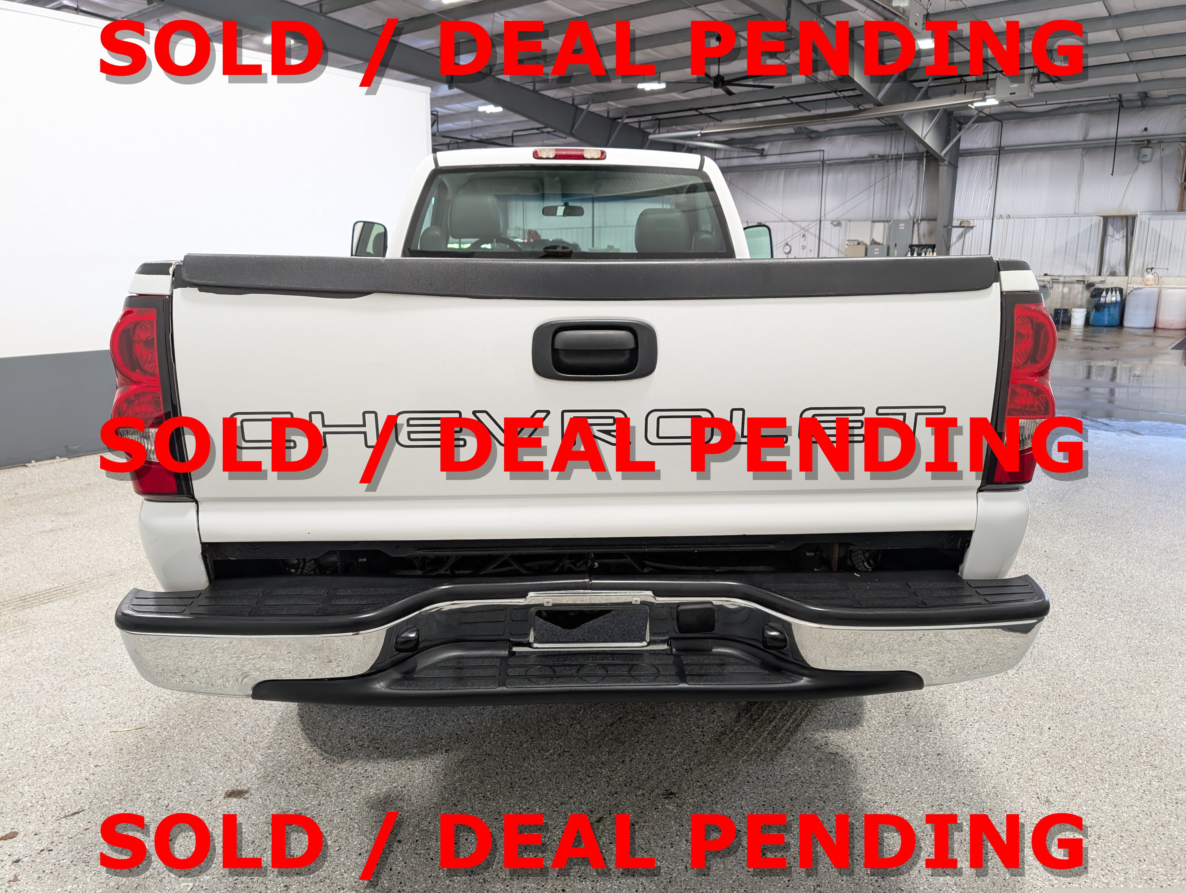 Used 2003 Chevrolet Silverado 2500 4x4 Regular Cab w/ Snow Plow Prep Package image 4
