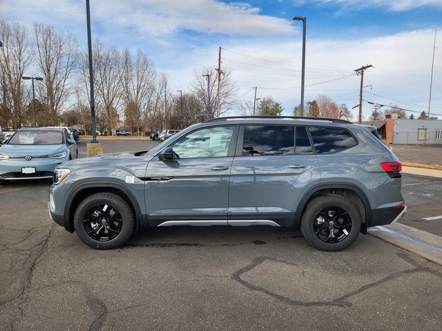 New 2026 Volkswagen Atlas Peak Edition AWD/4WD image 3