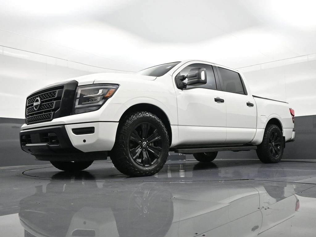 Used 2023 Nissan Titan SV w/ SV Convenience Package image 24