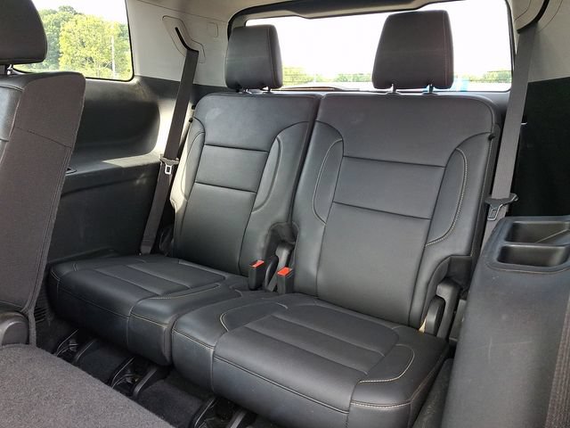 Used 2023 GMC Acadia SLT AWD/4WD image 19