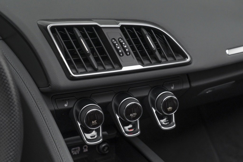 Used 2022 Audi R8 V10 image 24