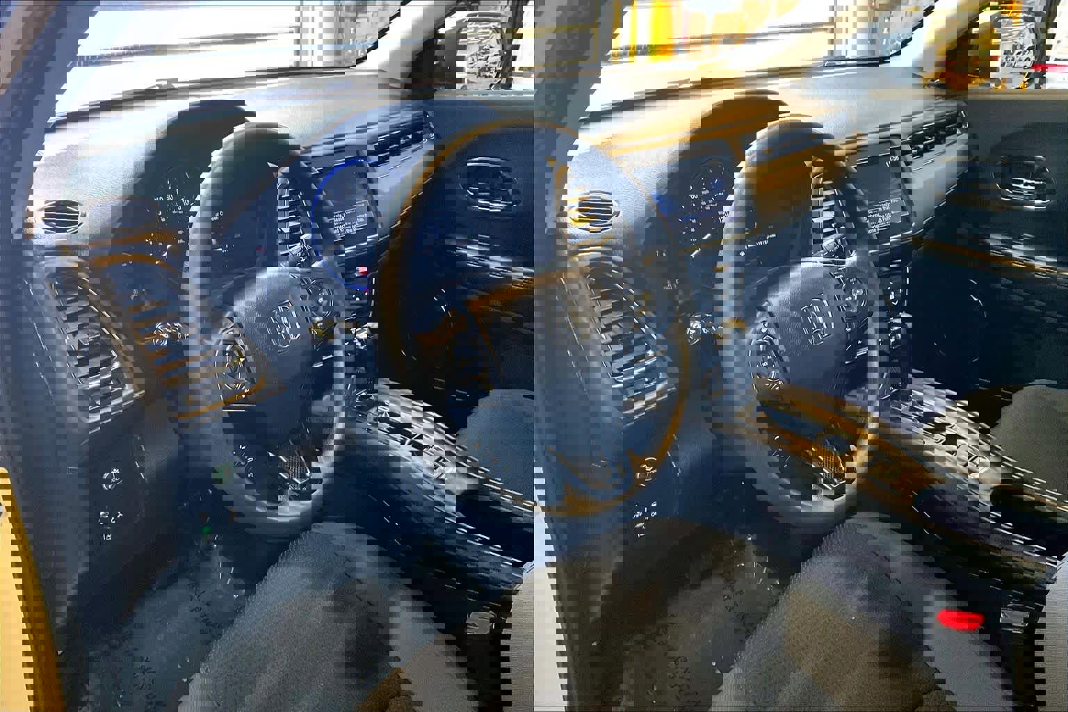 Used 2022 Honda HR-V EX image 18