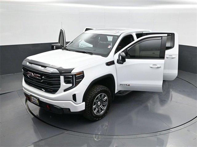 Used 2024 GMC Sierra 1500 AT4 w/ Technology Package image 30