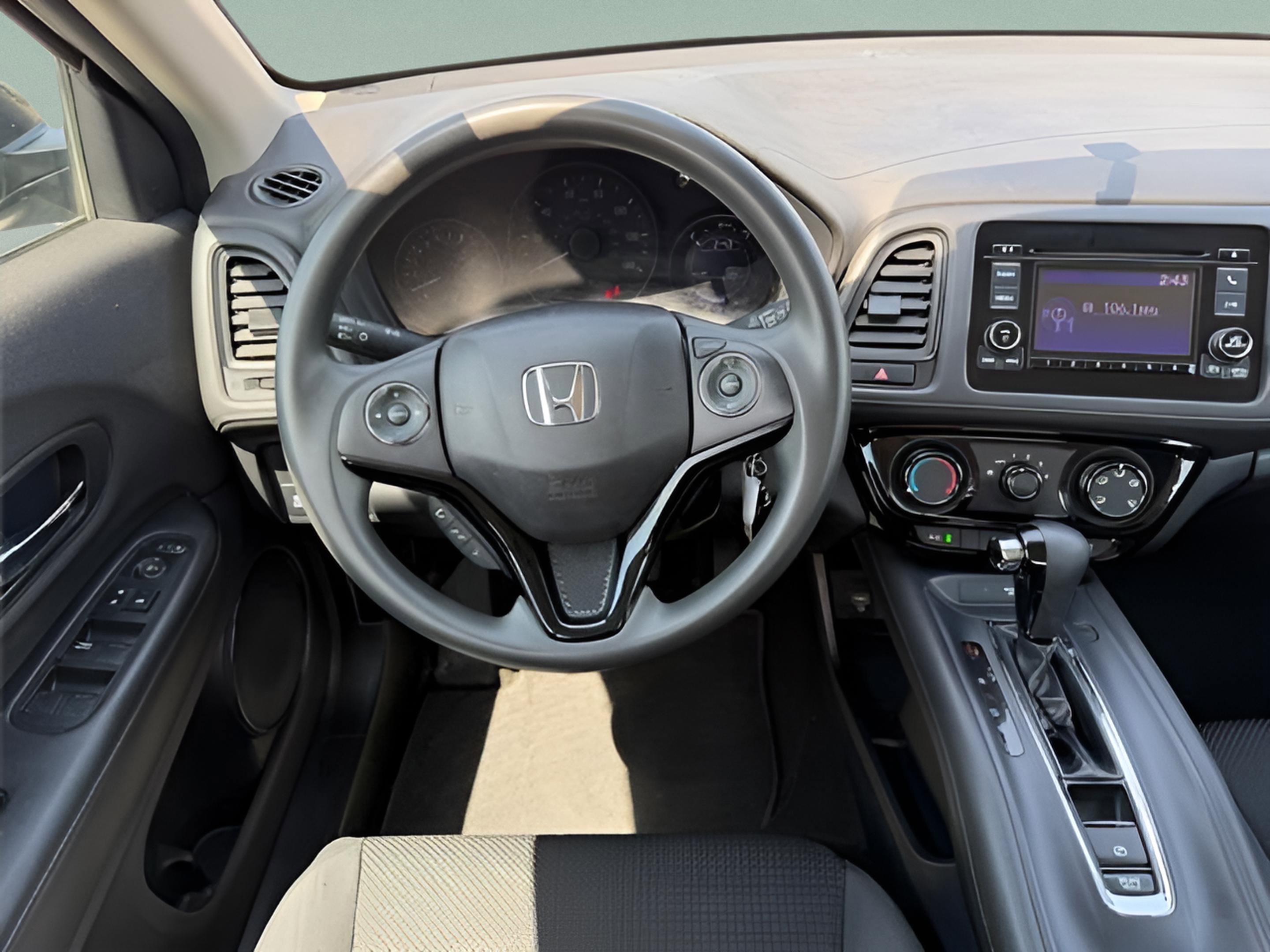 Used 2022 Honda HR-V LX image 8