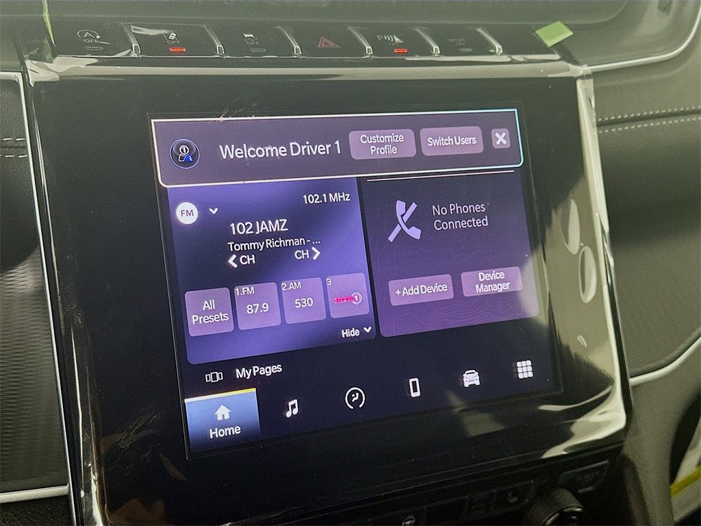 New 2025 Jeep Grand Cherokee Laredo X w/ Luxury Tech Group I image 13