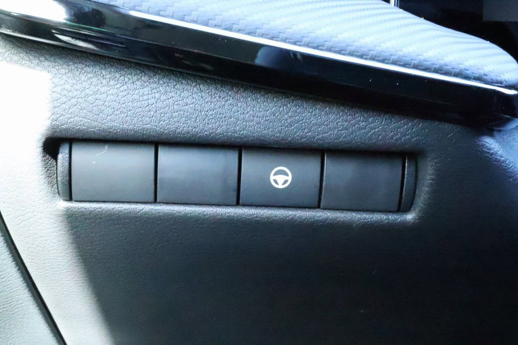 New 2026 Nissan Kicks SR w/ Cold Weather Package image 15