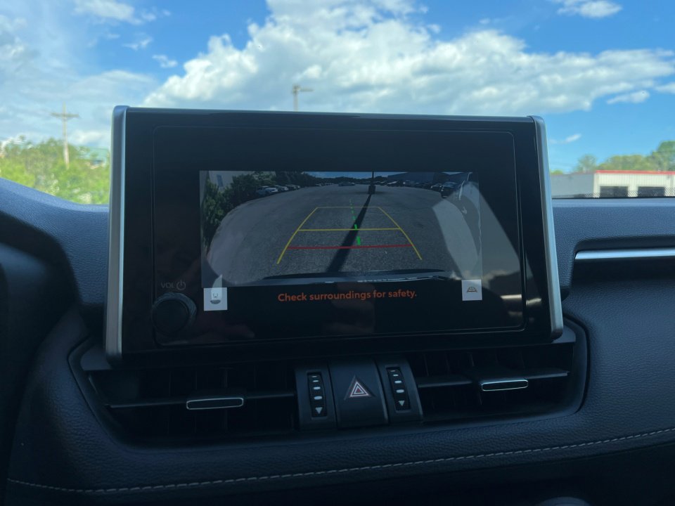 Used 2024 Toyota RAV4 XLE Premium FWD image 21