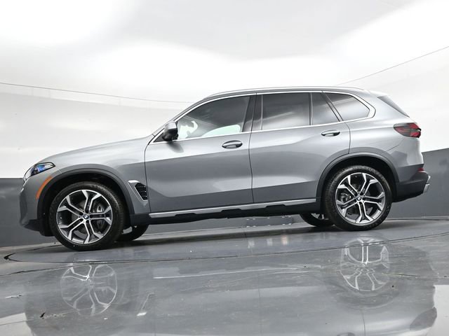 Used 2026 BMW X5 xDrive40i w/ Climate Comfort Package image 32