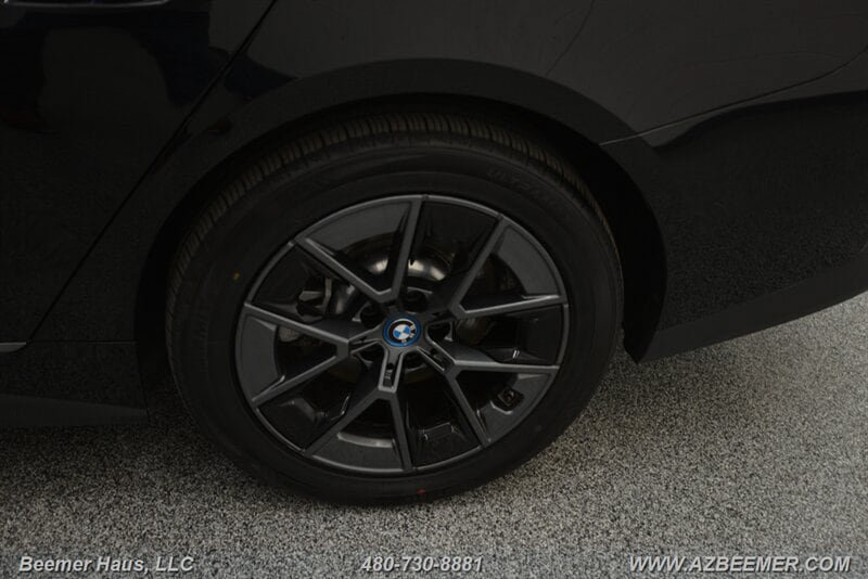 Used 2023 BMW i4 eDrive35 RWD image 54