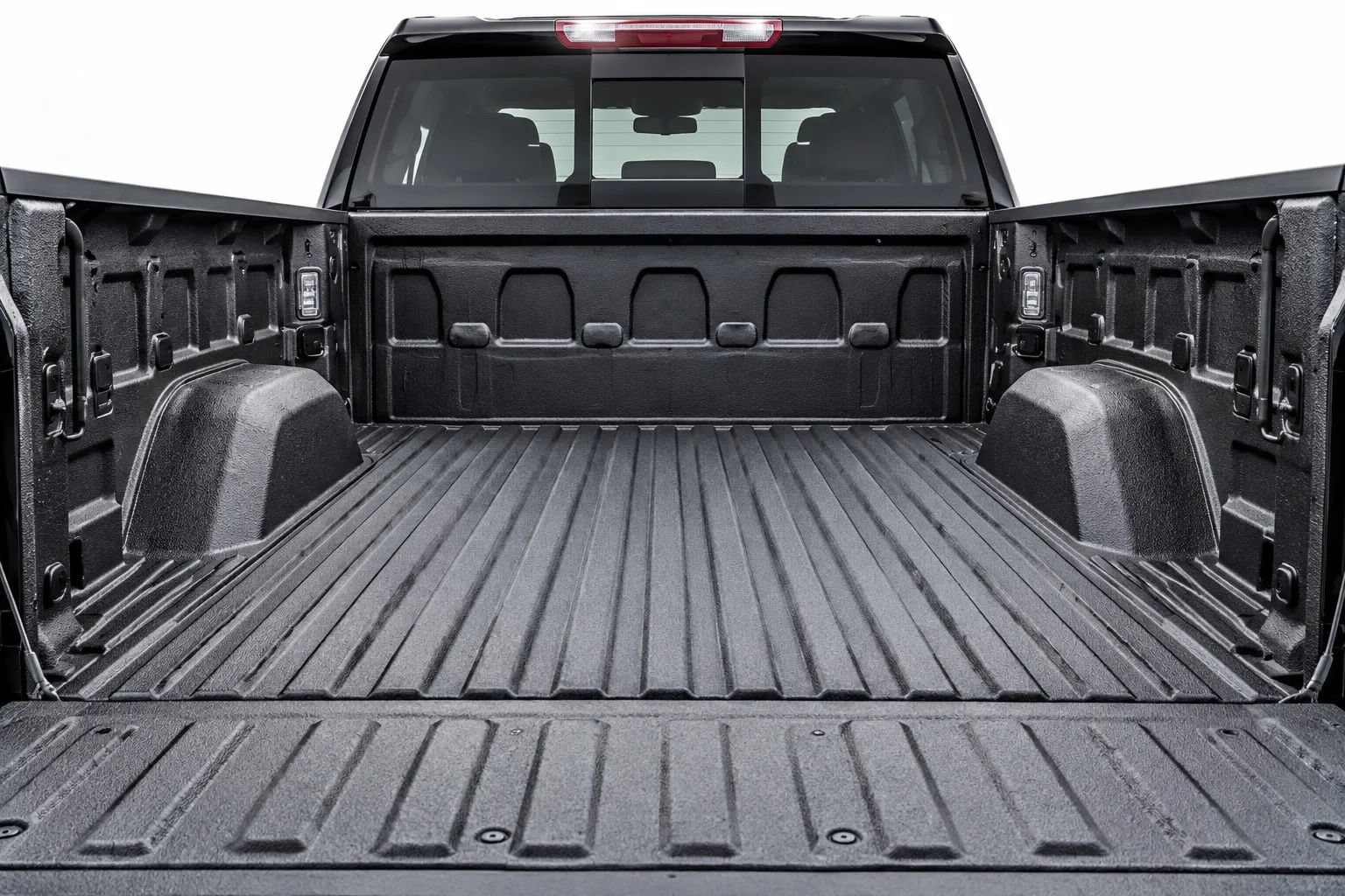 Used 2023 Chevrolet Silverado 1500 LT AWD/4WD image 15