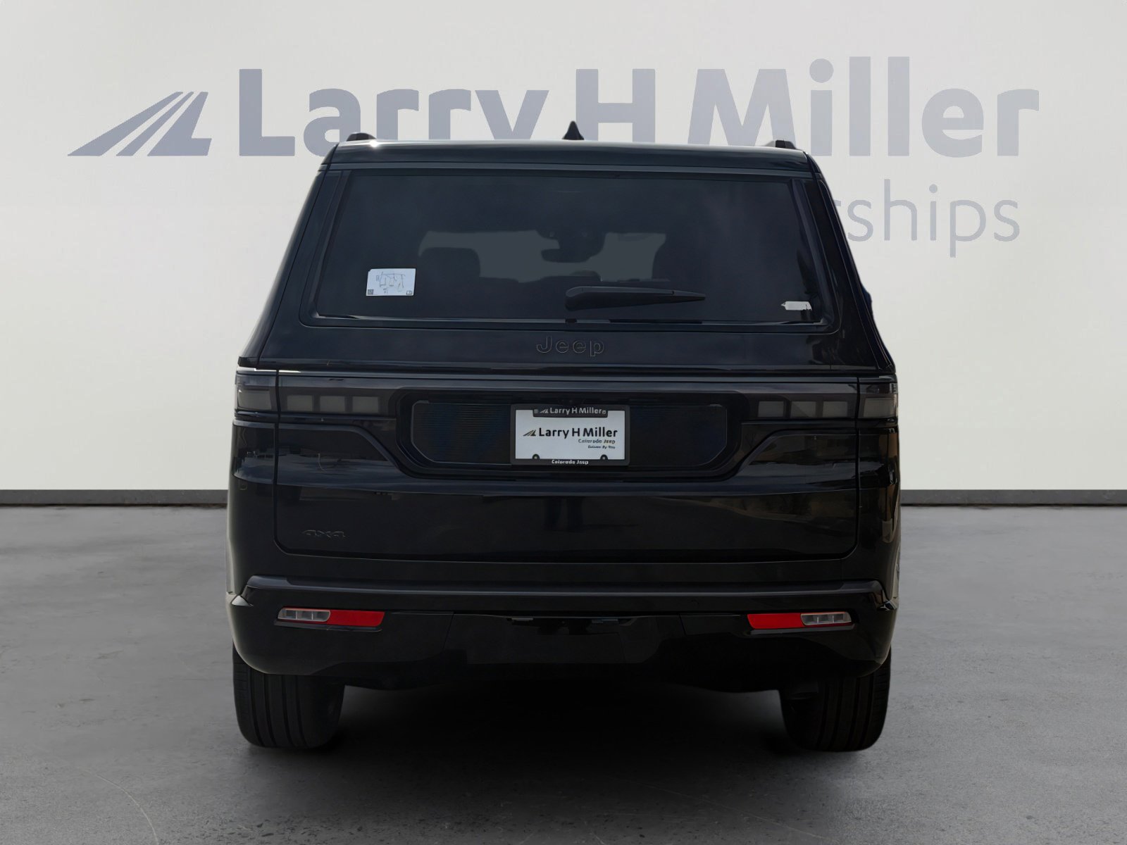 New 2026 Jeep Grand Wagoneer Limited AWD/4WD image 4