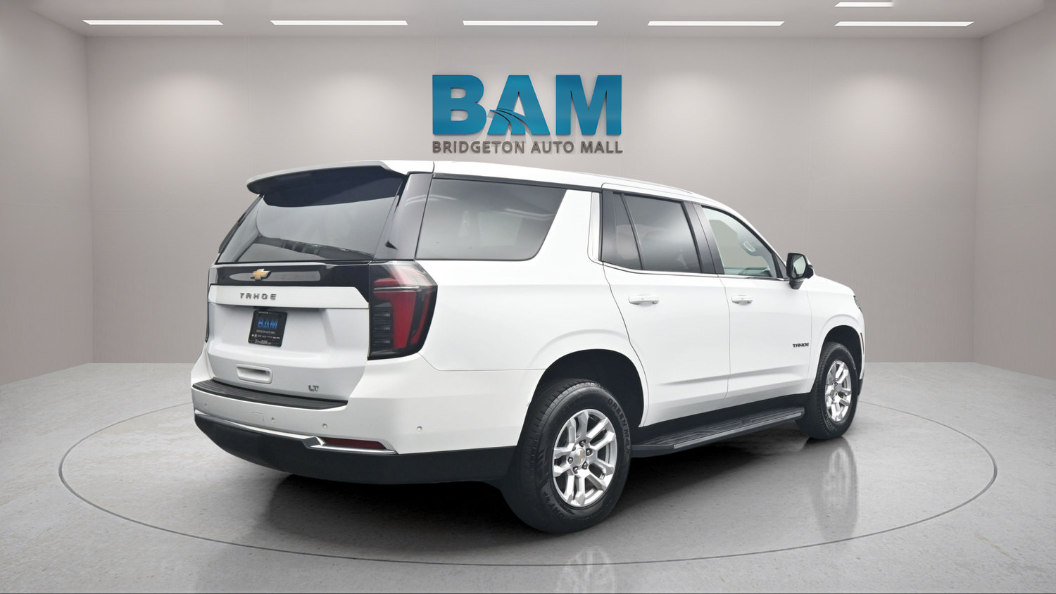 Used 2025 Chevrolet Tahoe LT AWD/4WD image 6